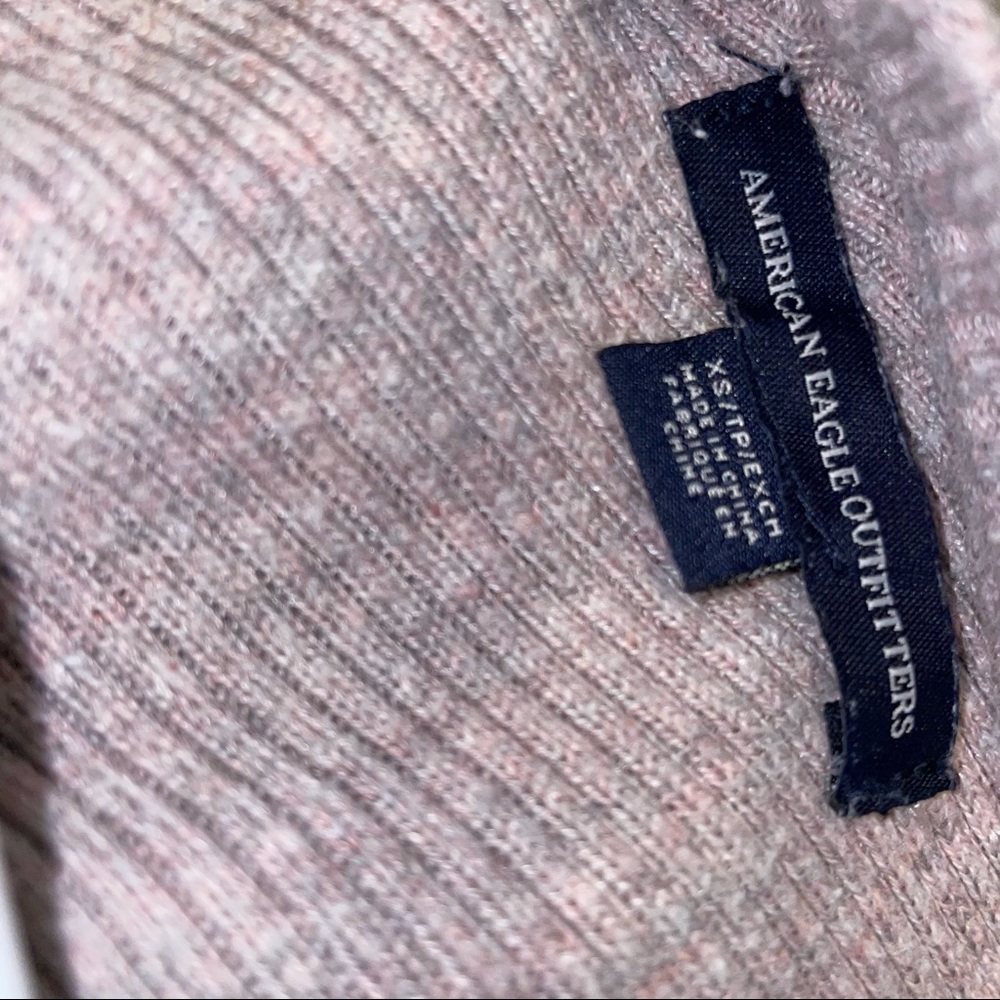 Cropped-Back Sweater - Picture 4 of 4